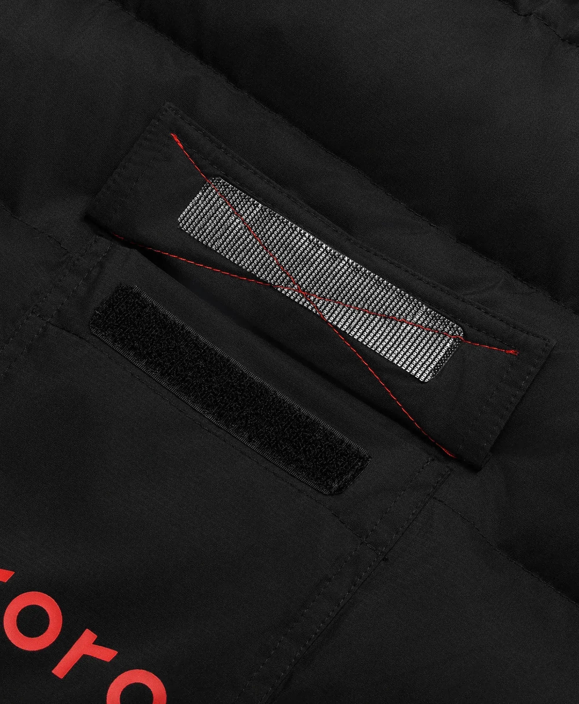 Snøwoof 3-Zone Heated Dog Puffer Vest pocket detail