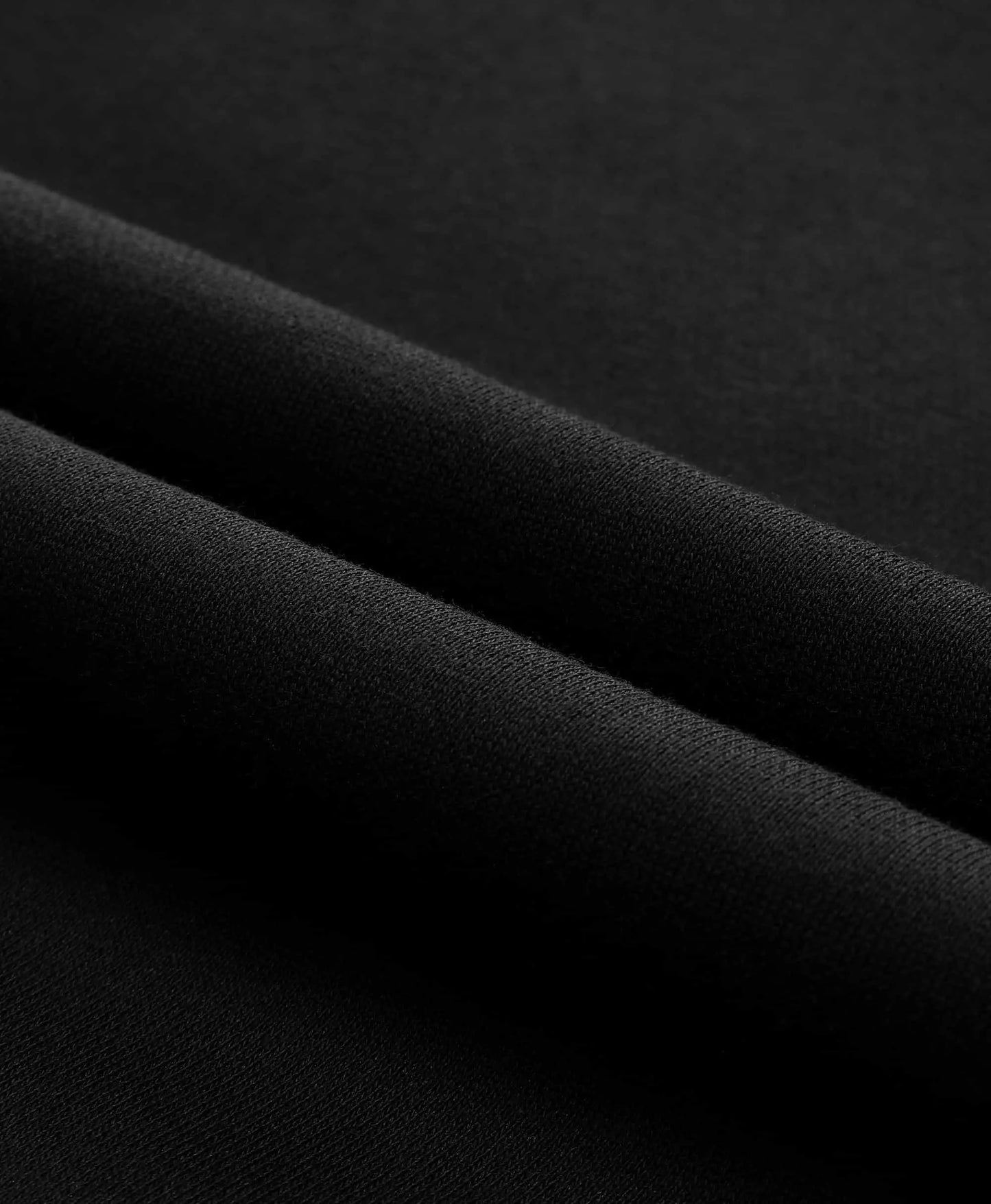 Shell: 50.4% Polyester；45% Cotton；4.6% other fabric