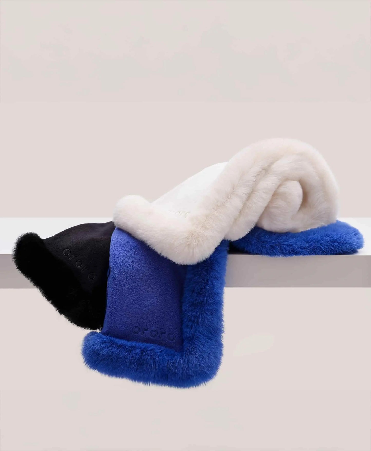 Queen Cove Unisex 1-Zone Heated Faux Fur Fleece Scarf